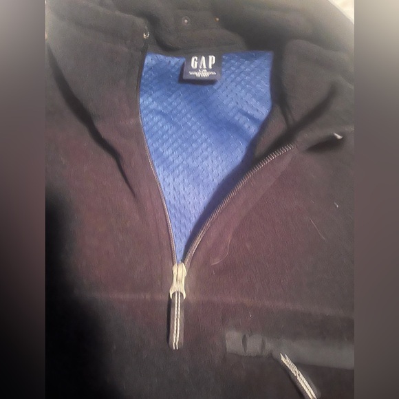 Men’s GAP Black Fleece with Blue Lining - Picture 2 of 5